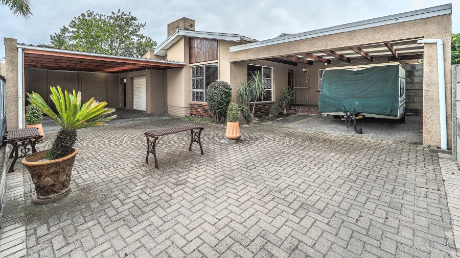 3 Bedroom Property for Sale in Protea Heights Western Cape